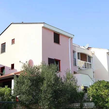 Stanic Apartamento Ravni
